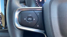 Volvo XC40 2.0 B4P Ultra Dark 5dr Auto Petrol Estate